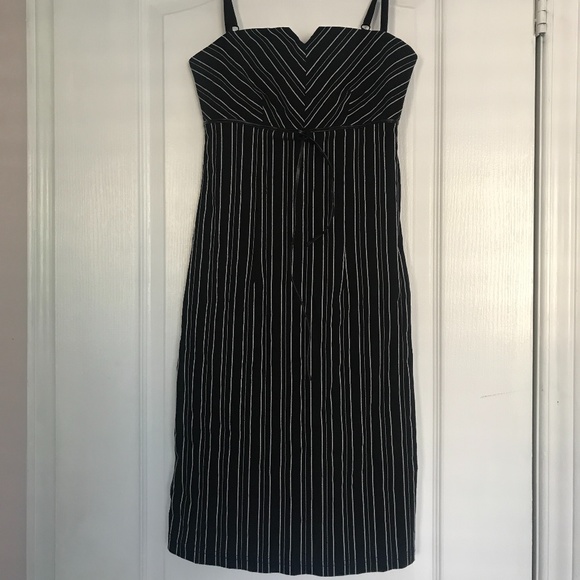 Le Chateau Striped Form Fitting Dress - Picture 2 of 3